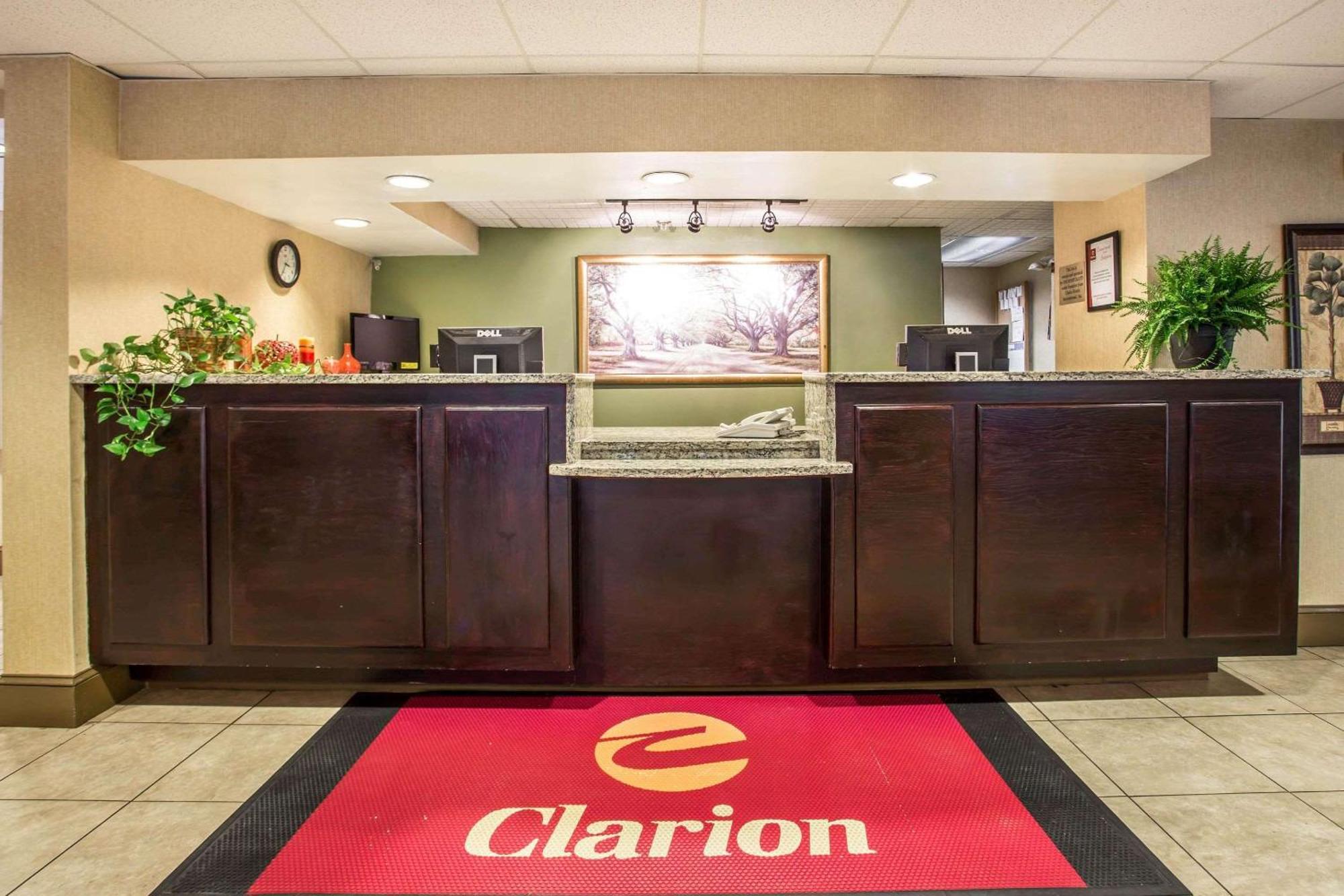 Clarion Inn & Suites Aiken South Extérieur photo