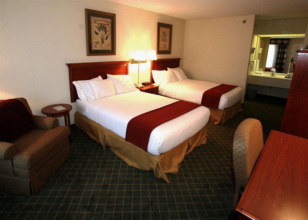 Clarion Inn & Suites Aiken South Chambre photo